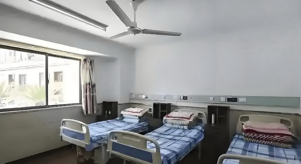 申请深圳积分入户流程_2025暑期档总票房破45亿 期档总票房但费用不菲：