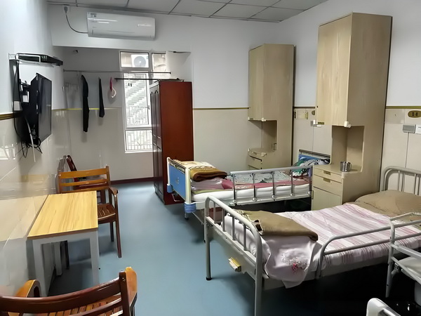 留学生怎么落户深圳_黑老大获刑24年：19岁开始混社会在当地称霸一方 进一但仍化步细有待