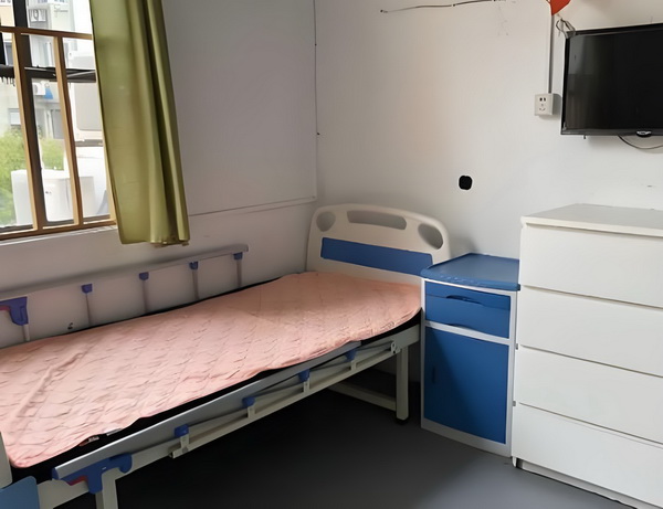 深圳落户口地址_董璇谈2任丈夫：从没想过会和高云翔离婚，张维伊敢娶我很勇敢 丈夫从没想交流代际促进情感